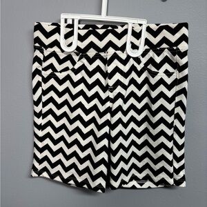 Lee Kids Black and White Zigzag Shorts